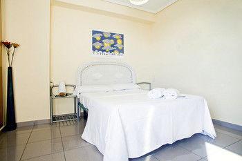 Accommodation Beach Apartments Valence Extérieur photo