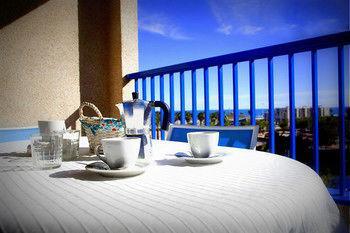 Accommodation Beach Apartments Valence Extérieur photo